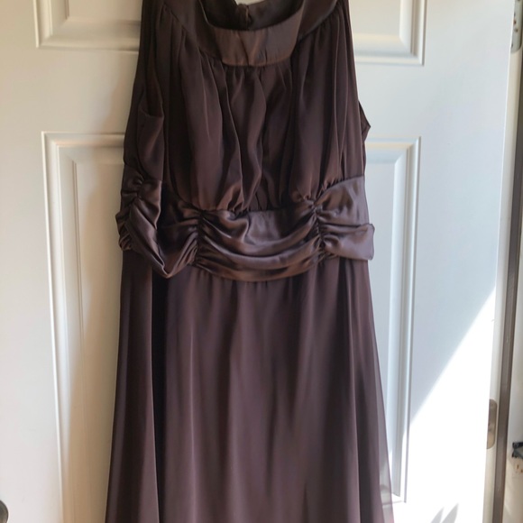 Connected Women’s Apparel Dress. Brown. 16W - Picture 2 of 8
